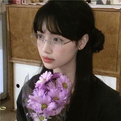 伊芙与火马